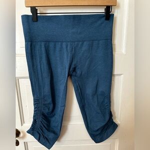 Lululemon In The Flow Crop II Heathered Cornflower Sz 6